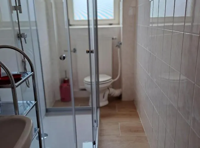 Keller's An Der Saale Lägenhet